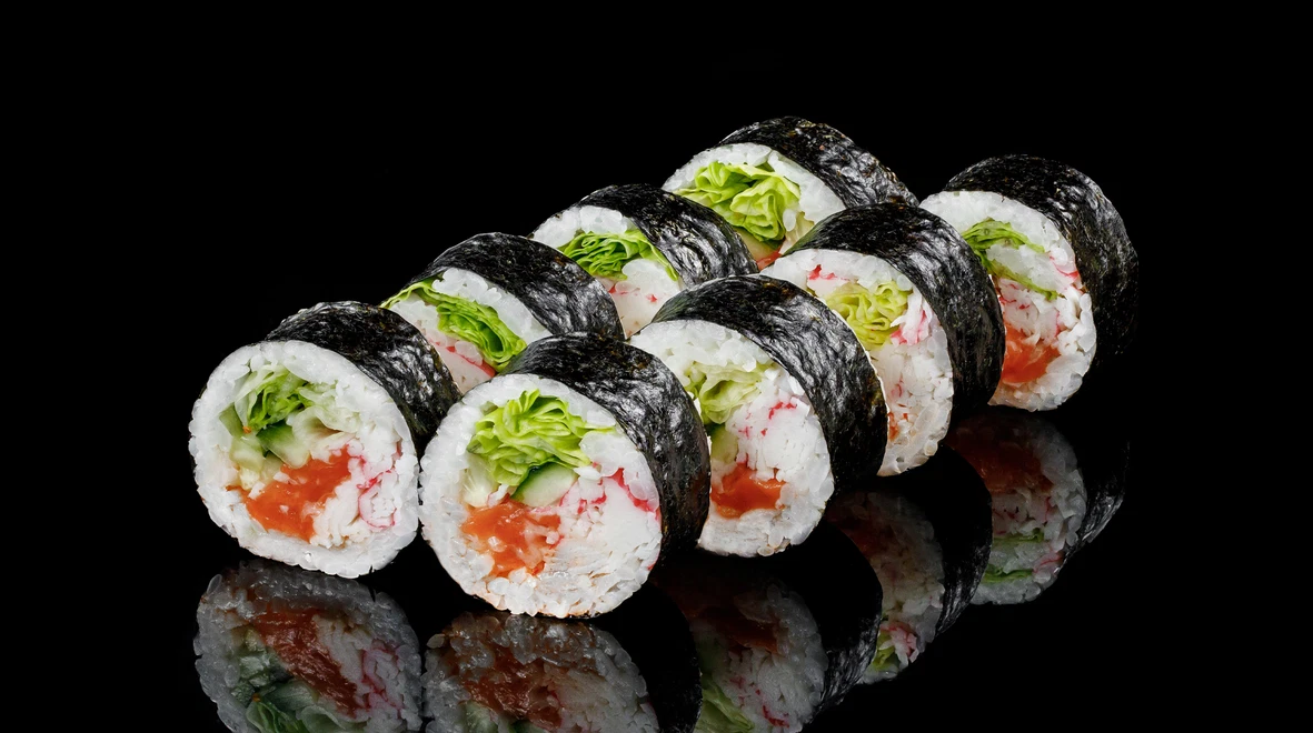 Страва Футомакі з лососем (гострий) меню EatSushi в Хмельницькому Футомакі з лососем (гострий) меню EatSushi в Хмельницькому