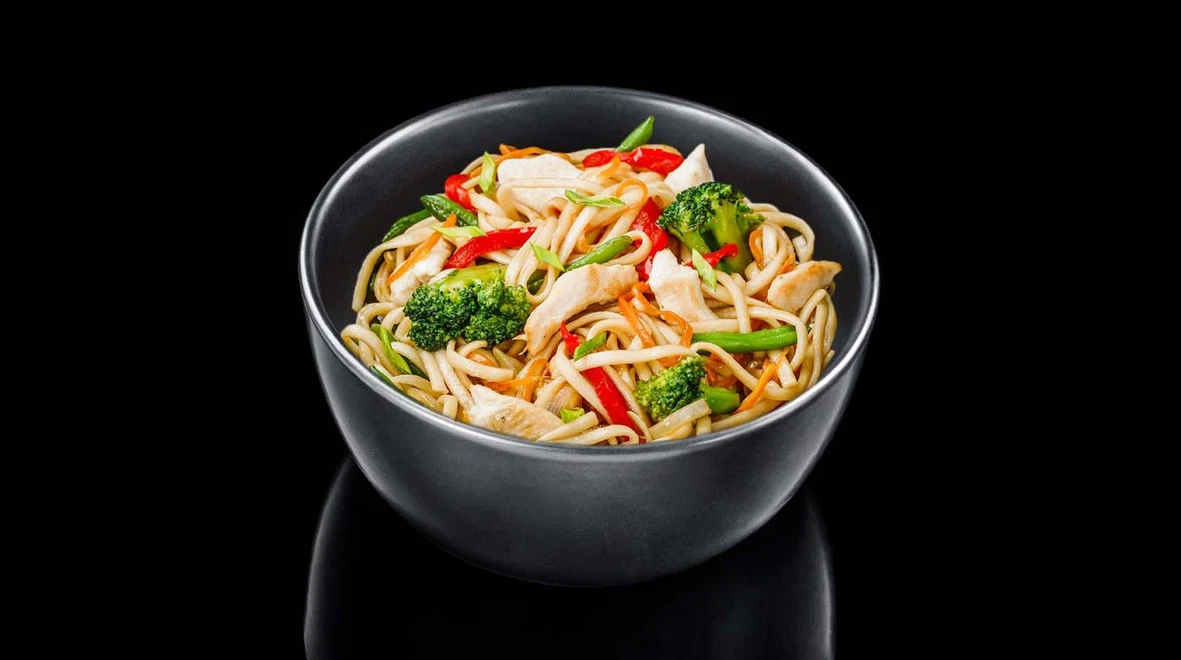 Страва Локшина удон з куркою меню EatSushi в Черкасах Локшина удон з куркою меню EatSushi в Черкасах