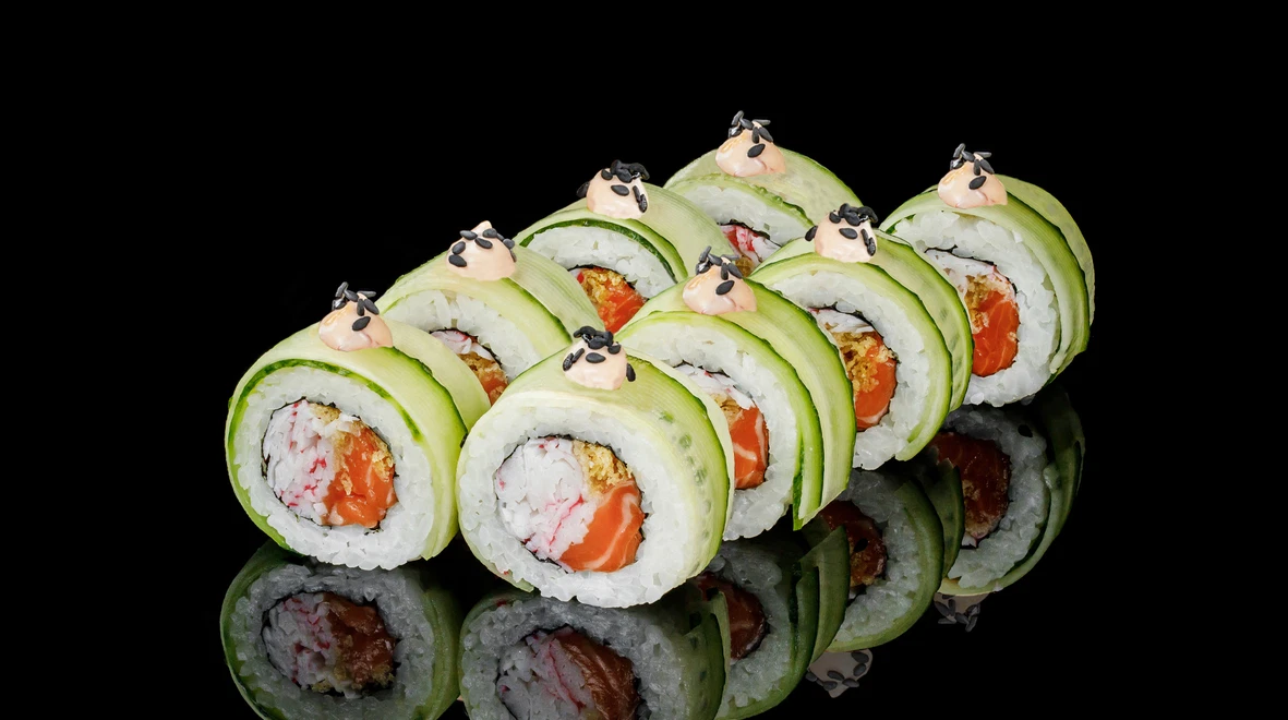 Страва Грін рол з лососем меню EatSushi в Дніпрі Грін рол з лососем меню EatSushi в Дніпрі